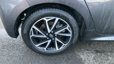 Toyota Yaris 1.5 Hybrid Design 5dr CVT Hybrid Hatchback